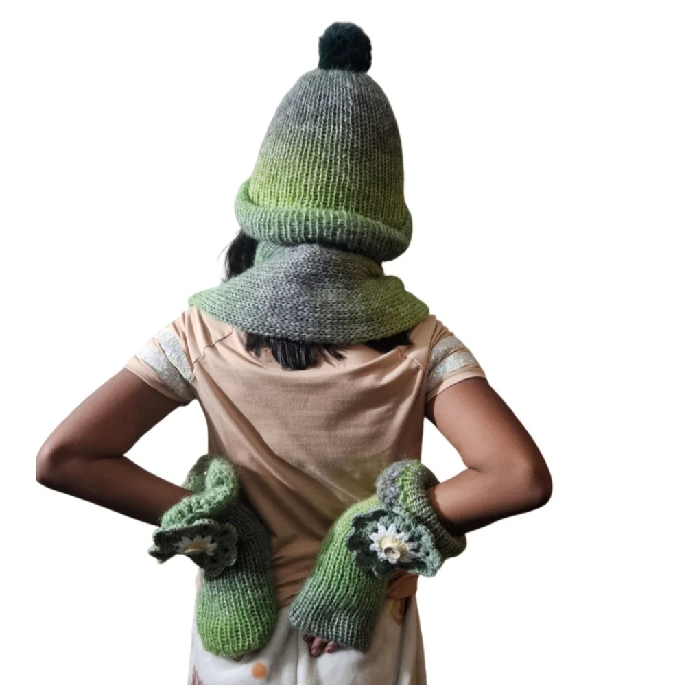 Hand Crafted Crochet Winter 3pc Set Green Ombré Beanie Scarf gloves wool floral